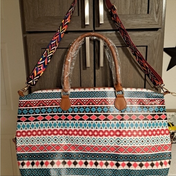 Boho Aztec Vegan Leather Weekender Bag - Picture 9 of 10